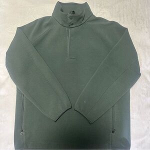Lululemon Men's Green Sweater